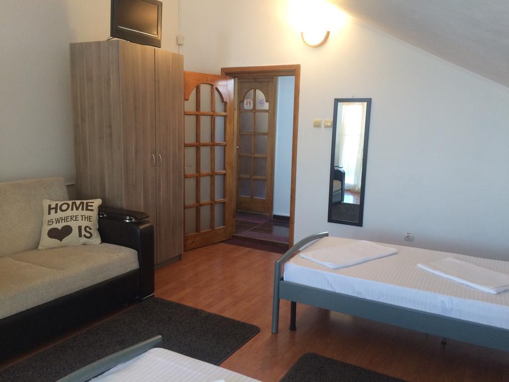 Casa Julius Hotel Констанца Екстериор снимка