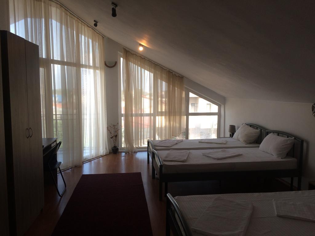 Casa Julius Hotel Констанца Екстериор снимка