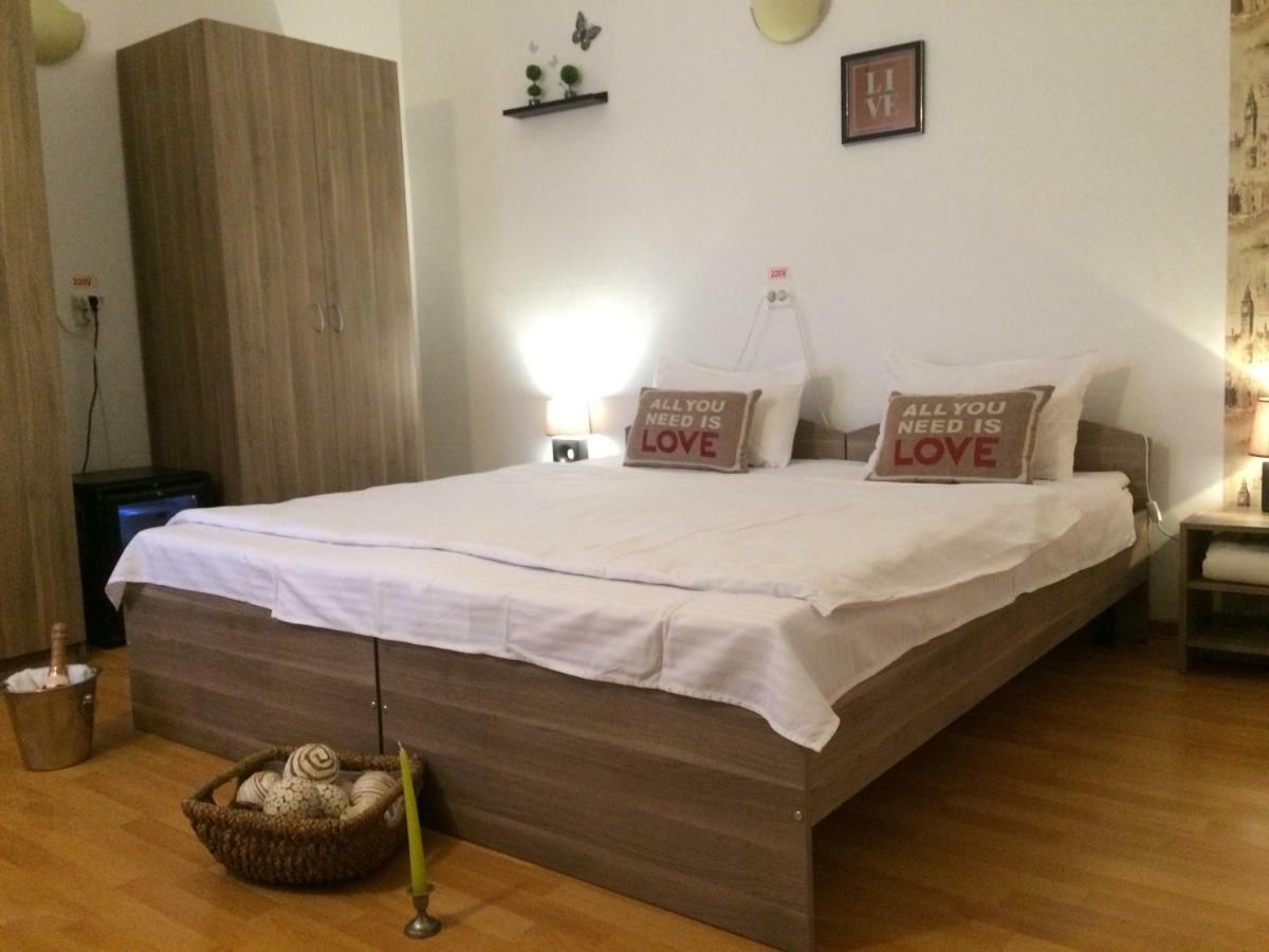 Casa Julius Hotel Констанца Екстериор снимка