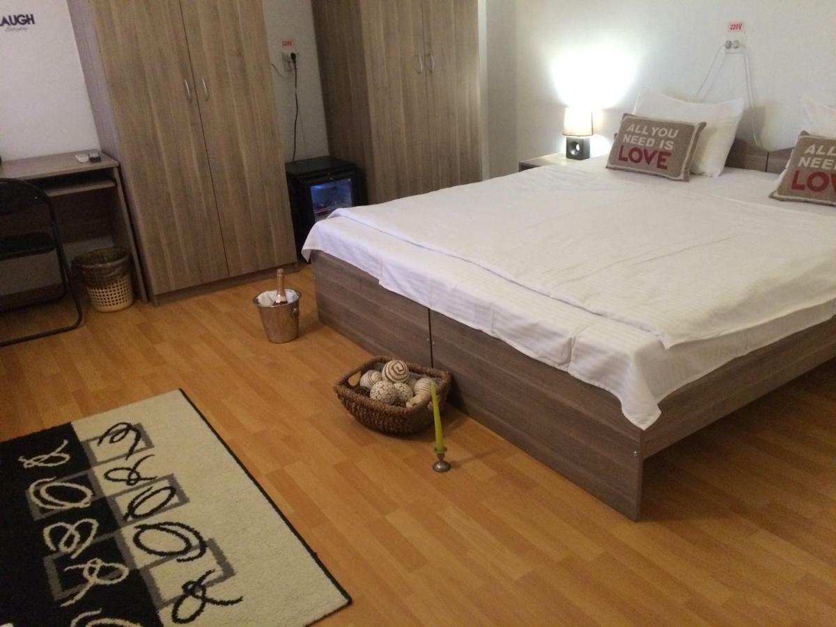 Casa Julius Hotel Констанца Екстериор снимка